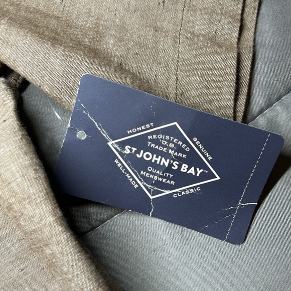 (NWT) St. John’s Bay men’s Casual Buttoned Down Shirt. Size Small Classic Fit. - Picture 7 of 8